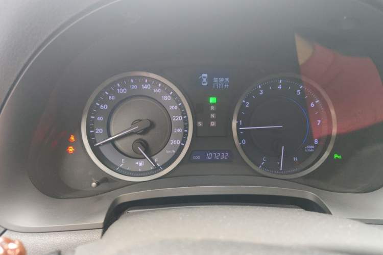 Used Lexus IS 2011 250 Sport Edition Odometer Close Up