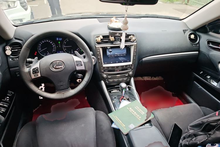 Used Lexus IS 2011 250 Sport Edition Center Console