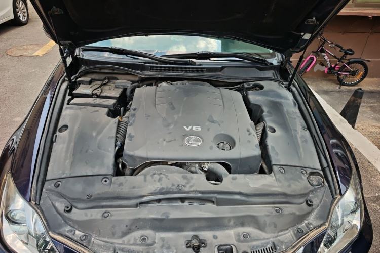 Used Lexus IS 2011 250 Sport Edition Engine Bay