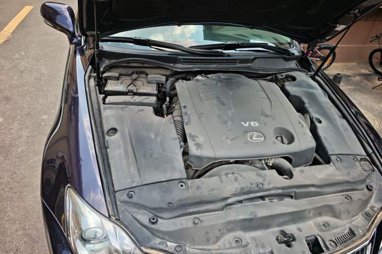 Used Lexus IS 2011 250 Sport Edition Engine Bay Right
