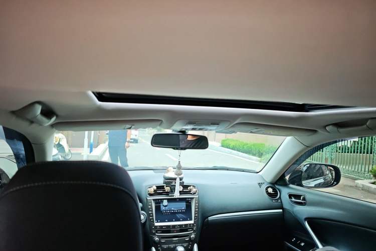 Used Lexus IS 2011 250 Sport Edition Headliner