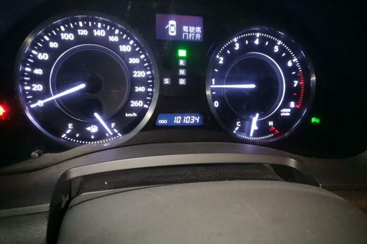 Used Lexus IS 2011 250C Odometer Close Up