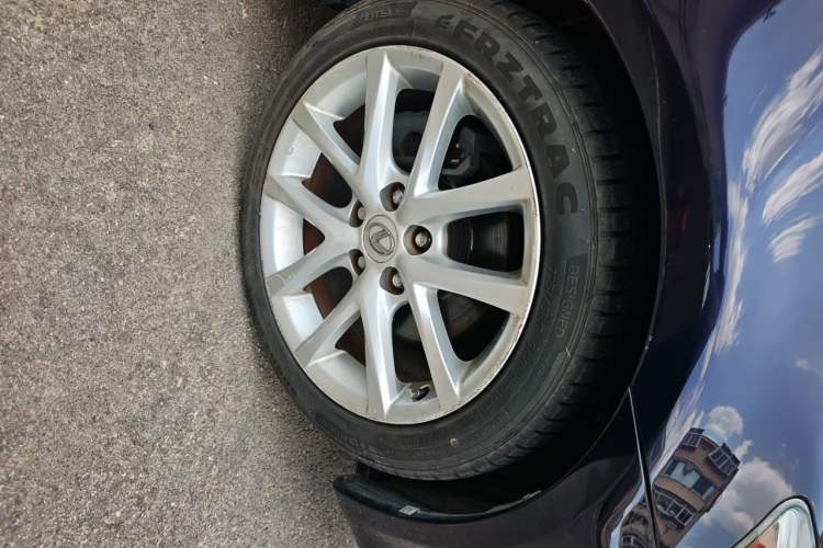 Used Lexus IS 2011 250 Sport Edition Right Front Wheel Hub