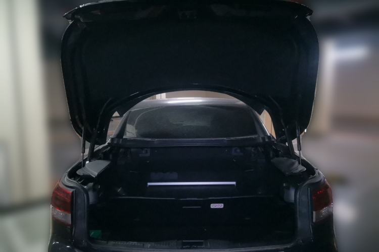 Used Lexus IS 2011 250C Trunk