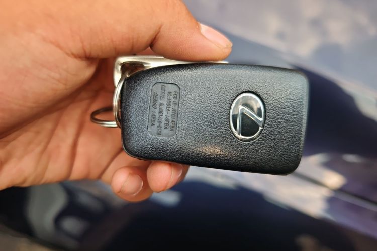 Used Lexus IS 2011 250 Sport Edition Vehicle Key