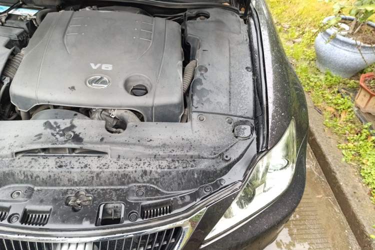 Used Lexus IS 2011 250 Sport Edition Engine Bay Left