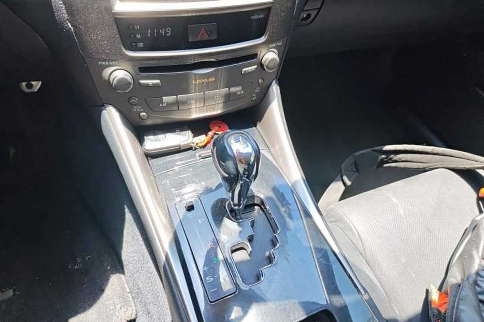 Used Lexus IS 2011 250 Sport Edition Gear Lever