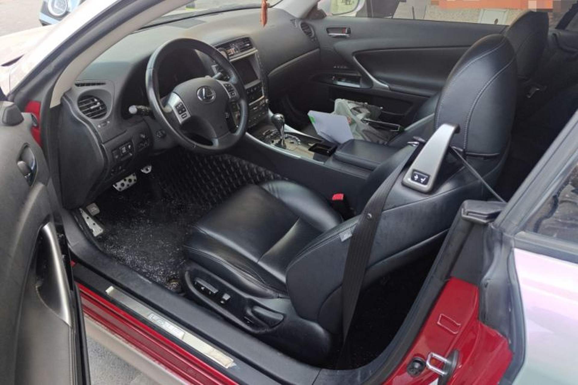 Used Lexus IS 2011 250C Left Front Seat