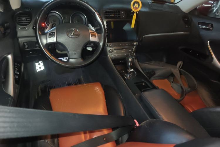 Used Lexus IS 2011 250 Sport Edition Center Console