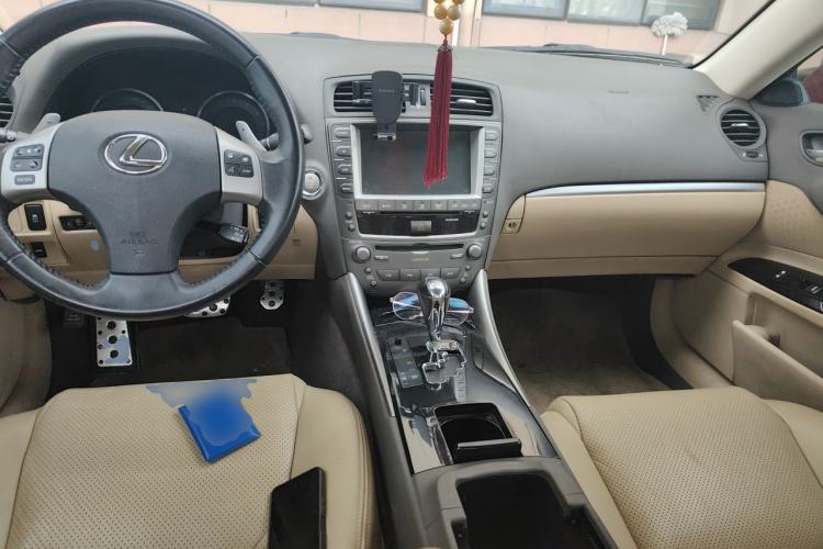 Used Lexus IS 2011 250 Windstorm Edition Center Console