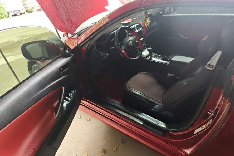 Used Lexus IS 2011 250C Driver Seat