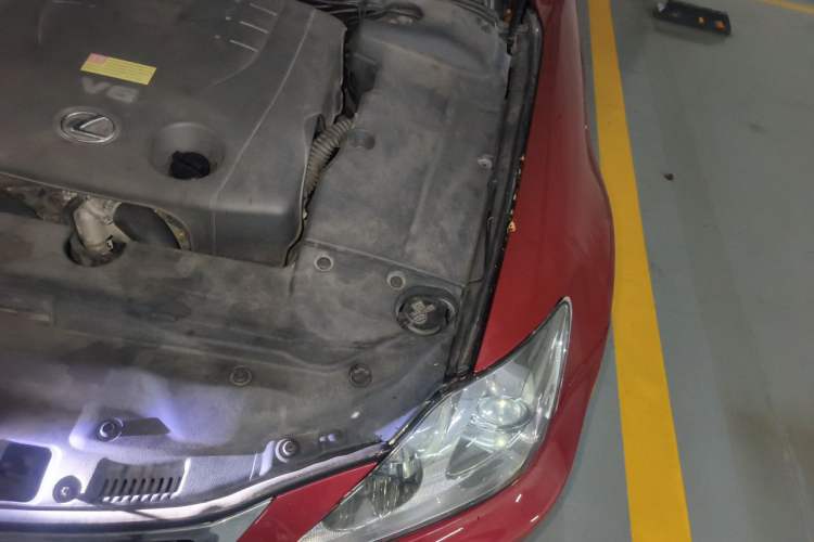 Used Lexus IS 2011 250 Sport Edition Engine Bay Left