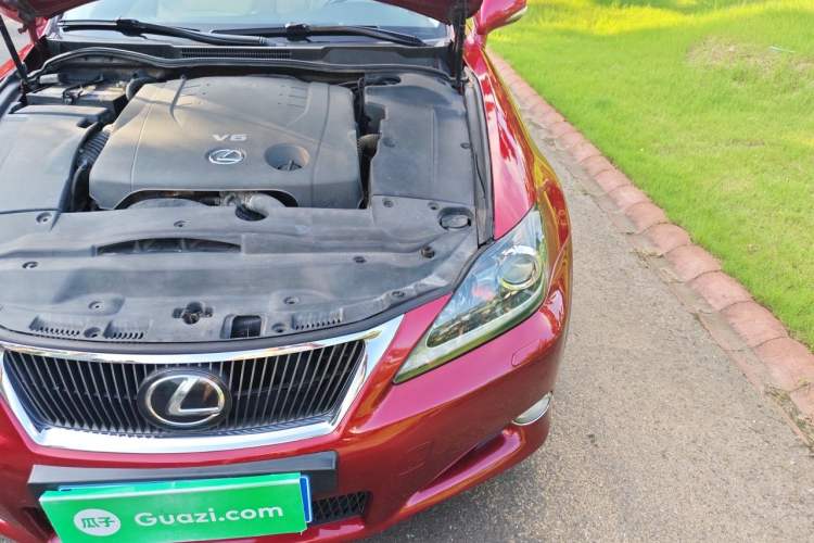 Used Lexus IS 2011 250C Engine Bay Left