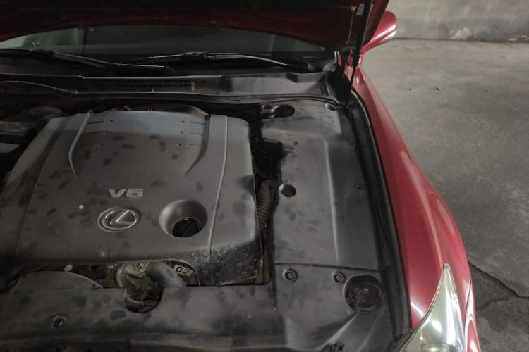 Used Lexus IS 2011 250 Sport Edition Engine Bay Left