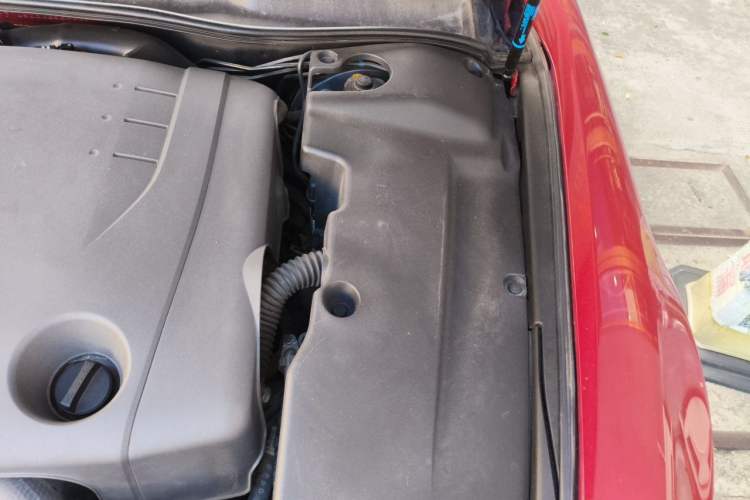 Used Lexus IS 2011 250C Engine Bay Left