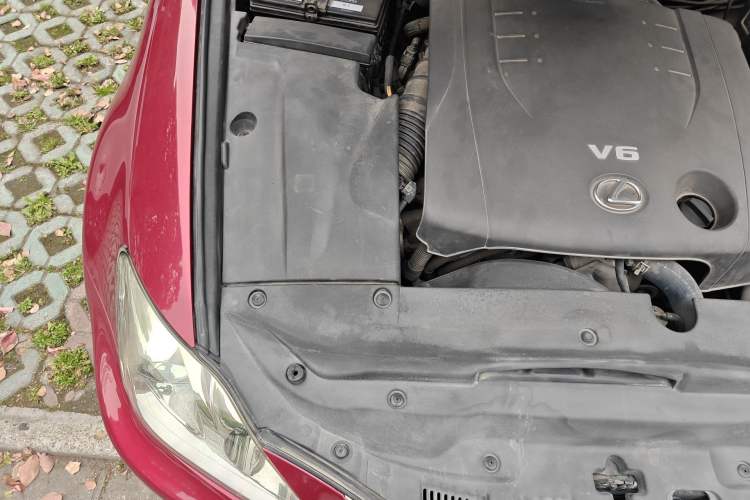 Used Lexus IS 2011 250 Sport Edition Engine Bay Right