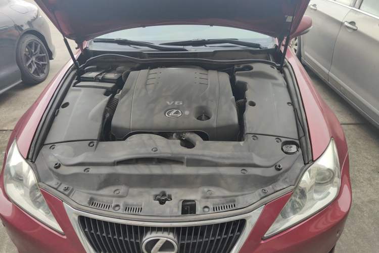 Used Lexus IS 2011 250 Windstorm Edition Engine Bay
