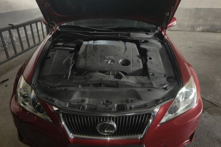 Used Lexus IS 2011 250 Sport Edition Engine Bay