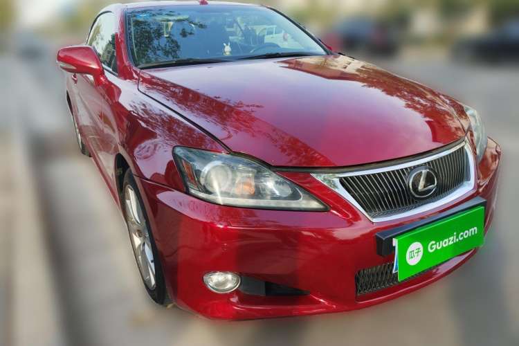 Used Lexus IS 2011 250C Front Right 45 Deg