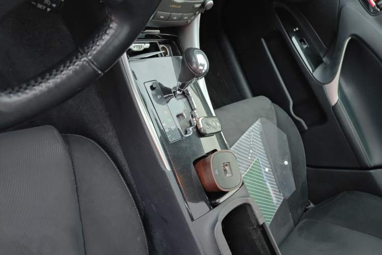 Used Lexus IS 2011 250 Sport Edition Gear Lever