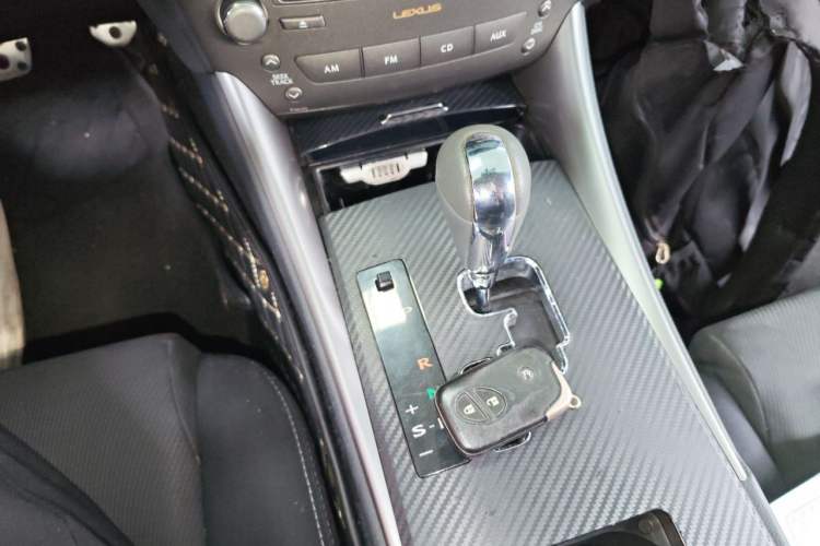 Used Lexus IS 2011 250 Elite Edition Gear Lever