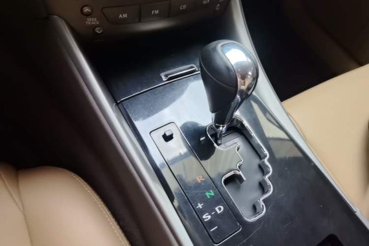 Used Lexus IS 2011 250 Elite Edition Gear Lever