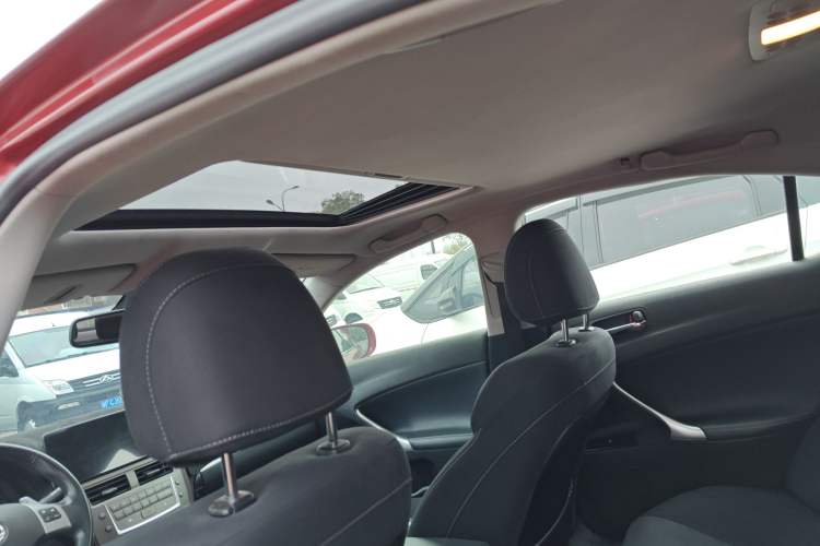 Used Lexus IS 2011 250 Sport Edition Headliner