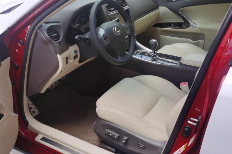 Used Lexus IS 2011 250 Xuan Dong Edition Interior 2