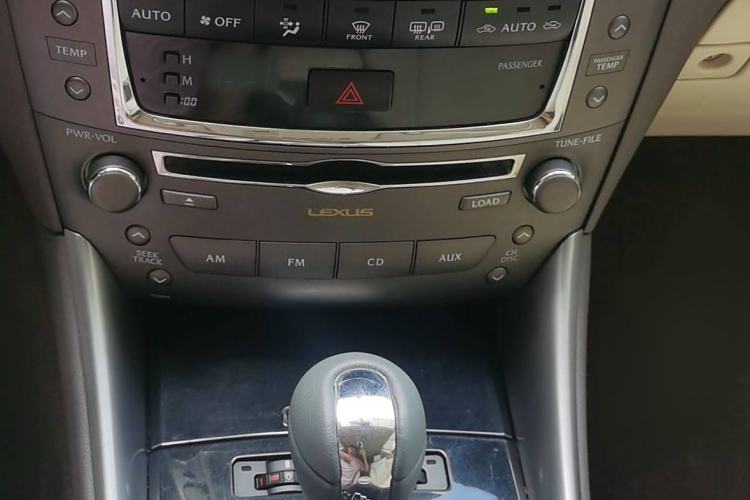 Used Lexus IS 2011 250 Xuan Dong Edition Interior 9