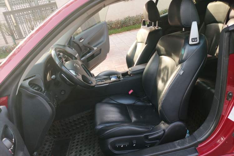 Used Lexus IS 2011 250C Left Front Seat