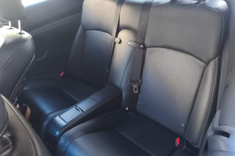 Used Lexus IS 2011 250C Left Rear Seat