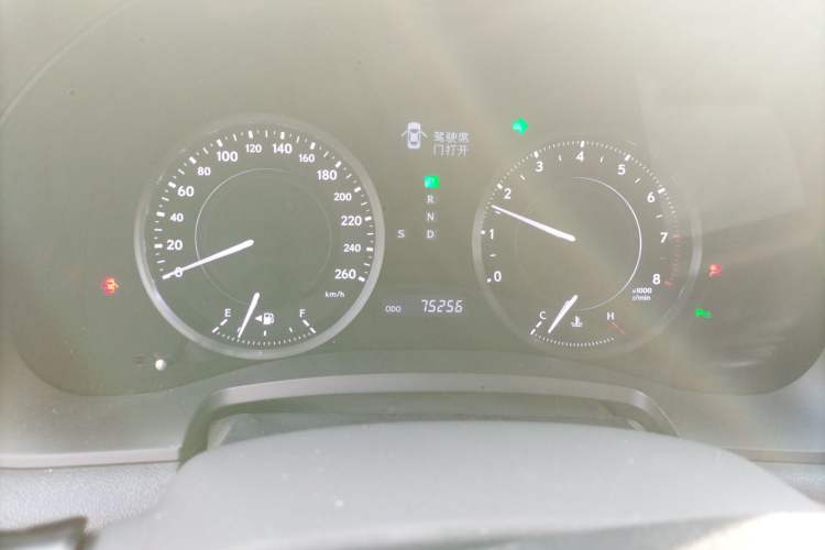 Used Lexus IS 2011 250C Odometer Close Up