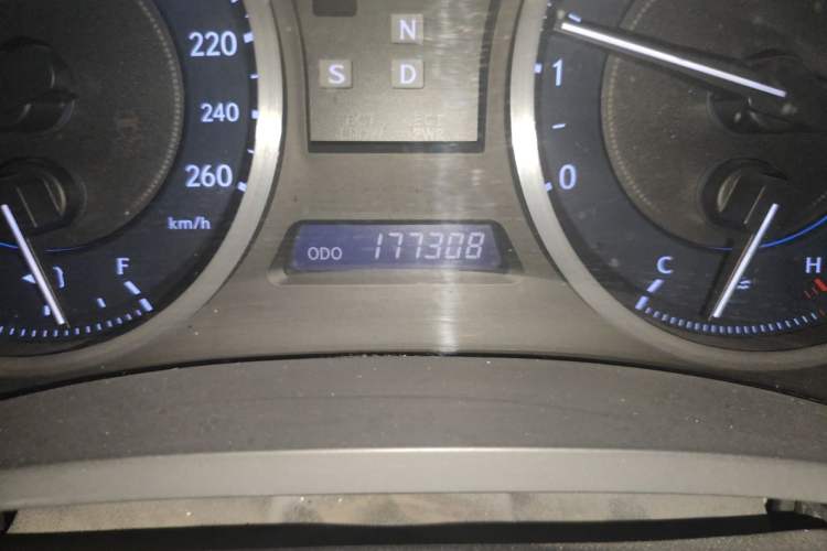 Used Lexus IS 2011 250 Sport Edition Odometer Close Up