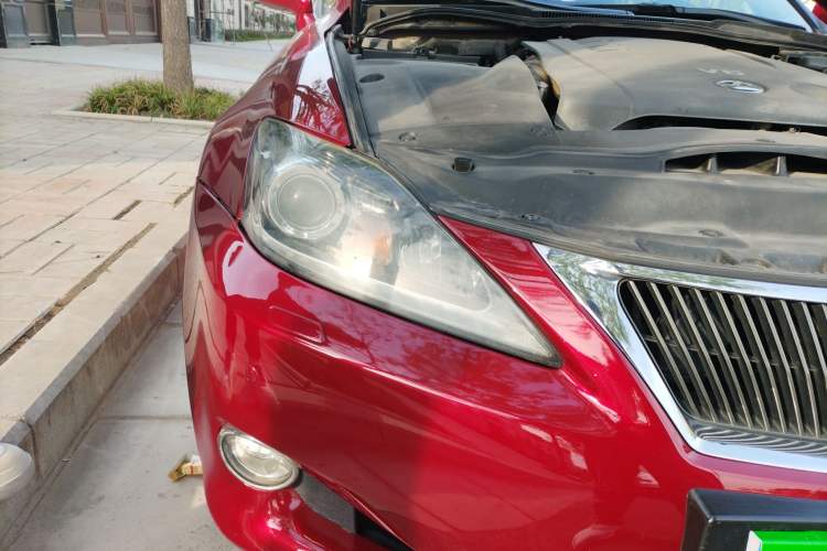 Used Lexus IS 2011 250C Right Front Headlight