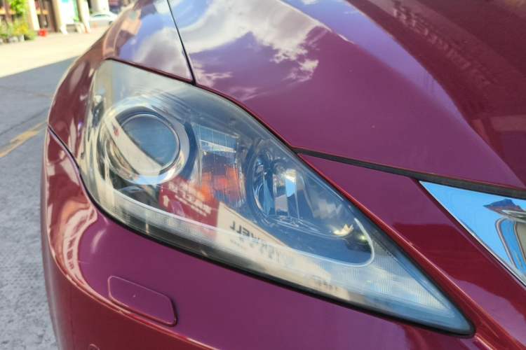 Used Lexus IS 2011 250C Right Front Headlight