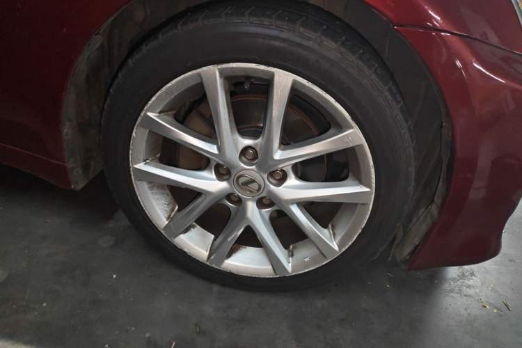 Used Lexus IS 2011 250 Sport Edition Right Front Wheel Hub