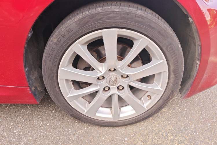 Used Lexus IS 2011 250C Right Front Wheel Hub