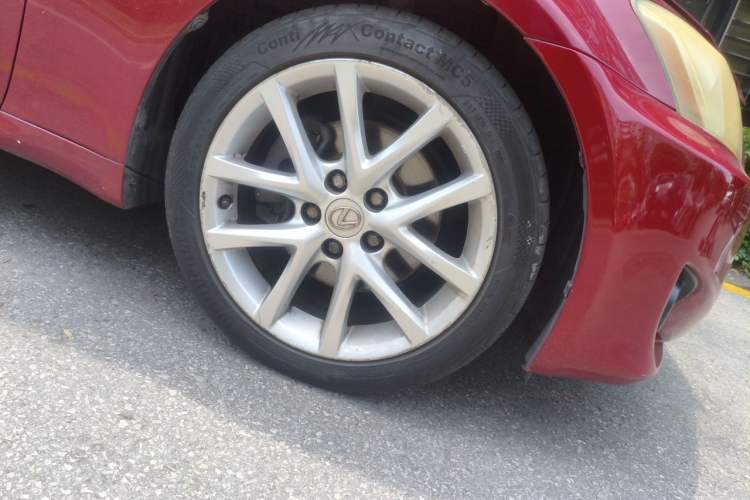 Used Lexus IS 2011 250 Sport Edition Right Front Wheel Hub