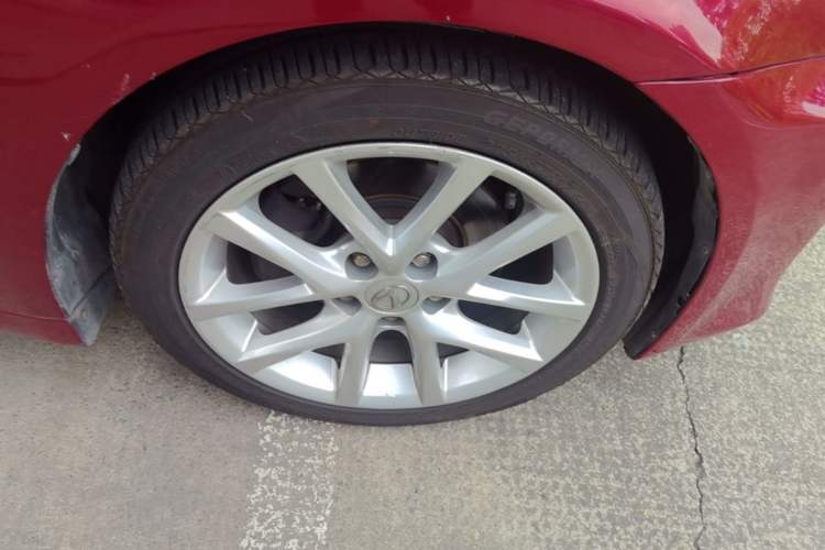 Used Lexus IS 2011 250 Elite Edition Right Front Wheel Hub
