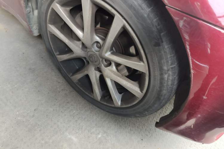 Used Lexus IS 2011 250 Sport Edition Right Front Wheel Hub