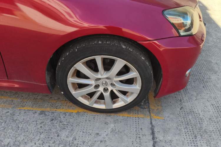 Used Lexus IS 2011 250C Right Front Wheel Hub