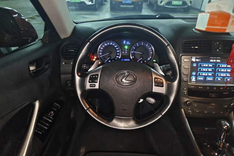 Used Lexus IS 2011 250 Sport Edition Steering Wheel