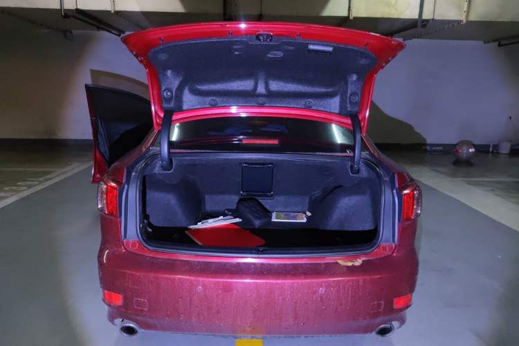 Used Lexus IS 2011 250 Xuan Dong Edition Trunk
