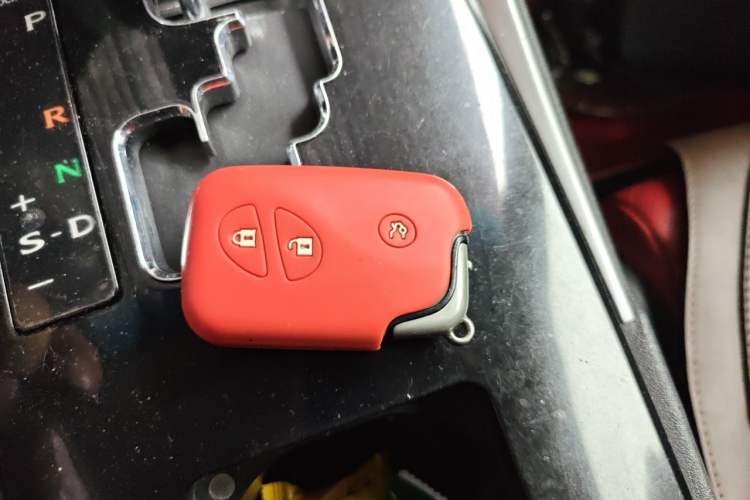 Used Lexus IS 2011 250C Vehicle Key