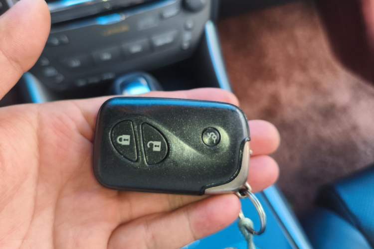 Used Lexus IS 2011 250C Vehicle Key