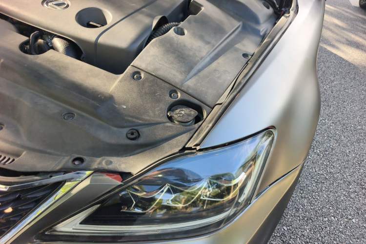 Used Lexus IS 2011 250 Sport Edition Engine Bay Left