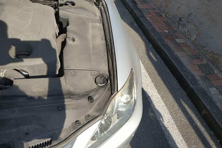 Used Lexus IS 2011 250 Sport Edition Engine Bay Left