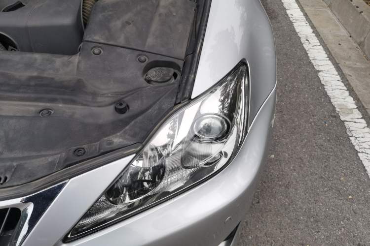 Used Lexus IS 2011 250 Sport Edition Engine Bay Left
