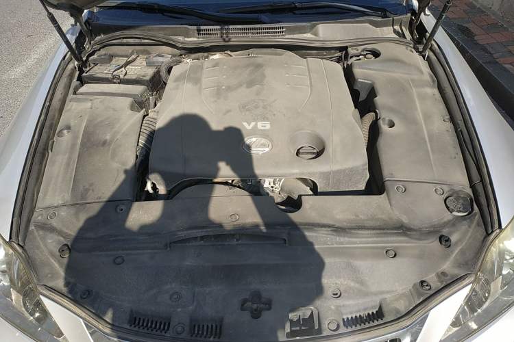 Used Lexus IS 2011 250 Sport Edition Engine Bay