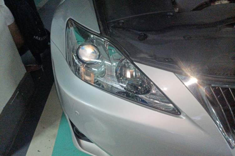 Used Lexus IS 2011 250 Elite Edition Right Front Headlight